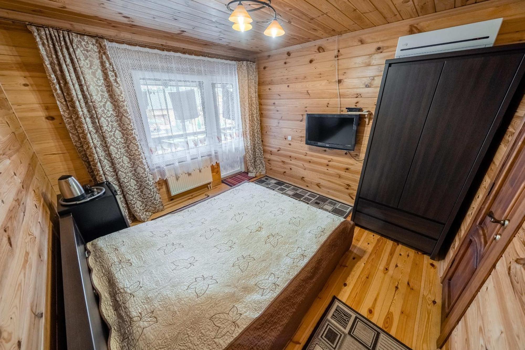 Сосновий Бір Svityaz' Room photo